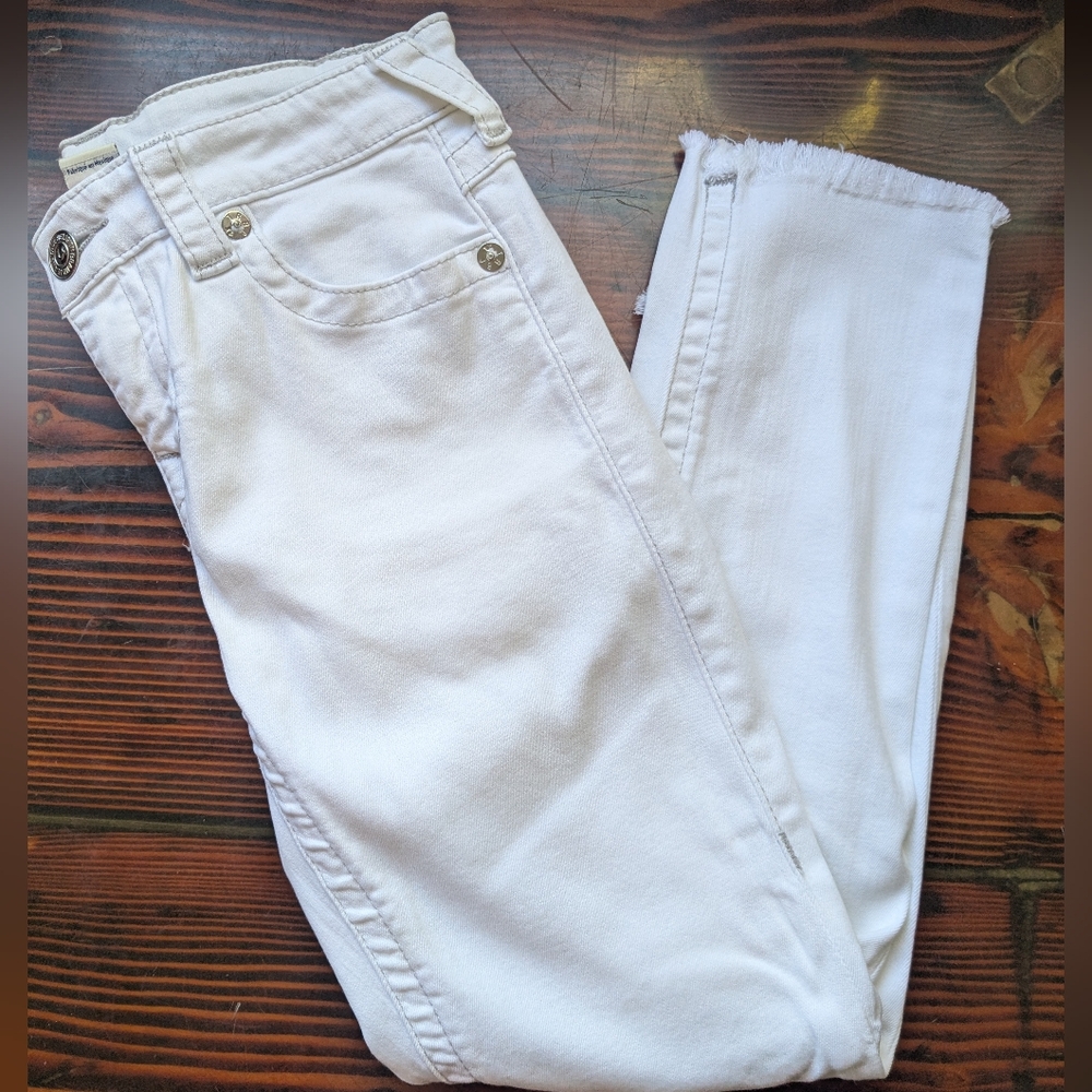 True Religion White Flap Pocket Skinny Jeans – Raw HemSize: 28 (Women’s)